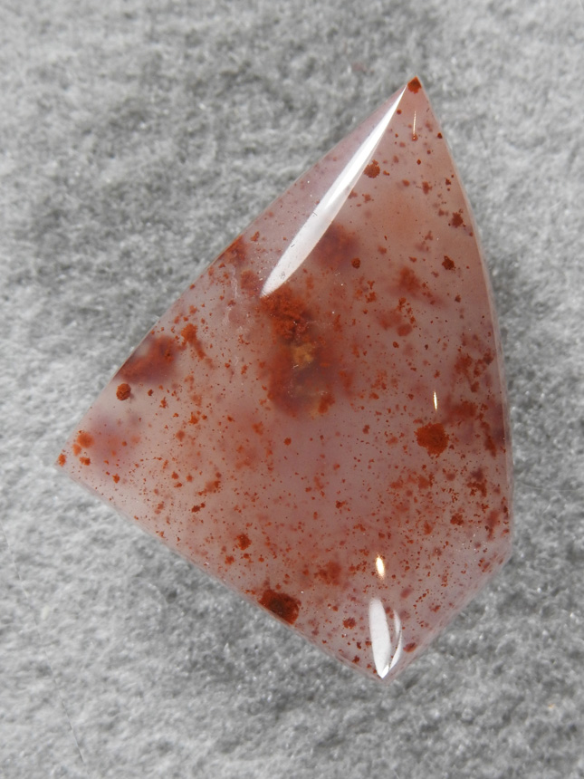 Pigeon Blood Agate 1404 : Finally found the best spot for top pigeon blood. Classic clear and spots with some olive color deep in the stone.