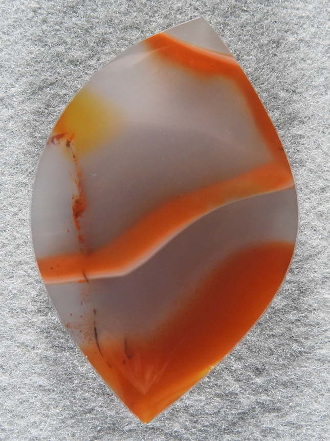 Apache Flame Agate 1726 : Another collectors Apache Flame.  Material is so traslucent that it is hard to focus on the cab.  Glass finish.