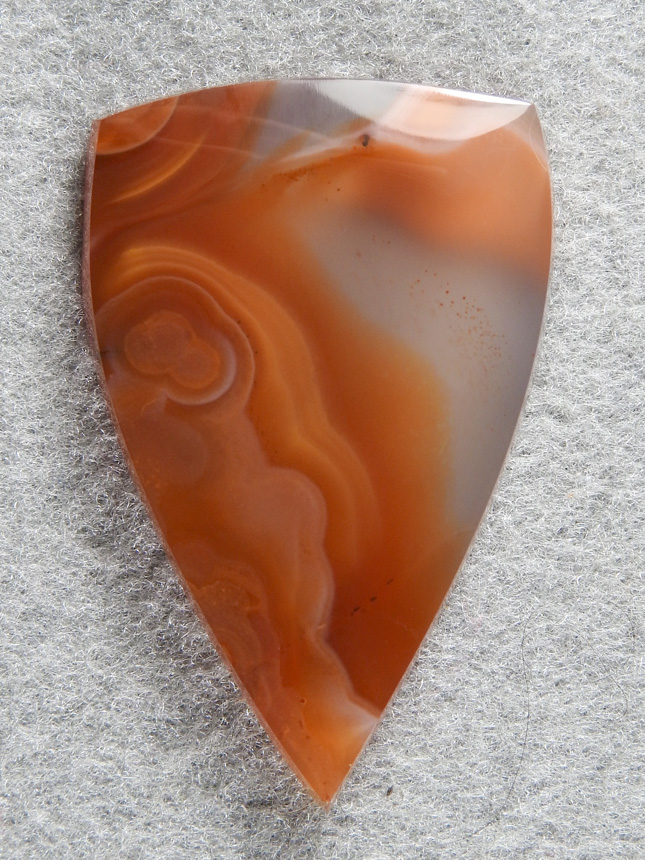 Apache Flame Agate 1892  :  A bright orange Apache shield.