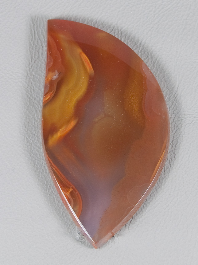 Traded Apache Flame Agate 339T  :  description