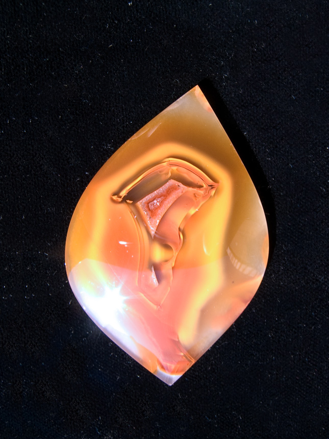 traded Apache Flame Agate 323T
