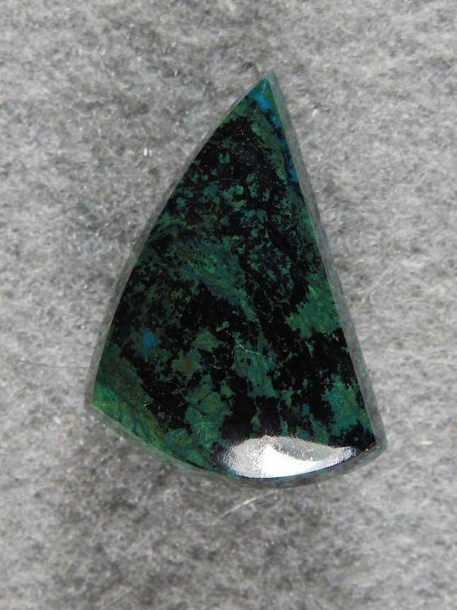 Chrysocolla 1954 : This is some top end material with Blacks and Greens in glassy material with a high polish. This was starting to go to parrot wing.