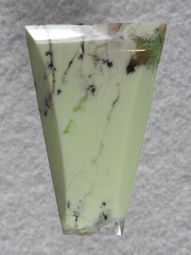 Citron Chrysoprase 562  :  This stuff is so nice to cut.  Quality material takes a gloss polish and that lime pudding color is so pleasing.