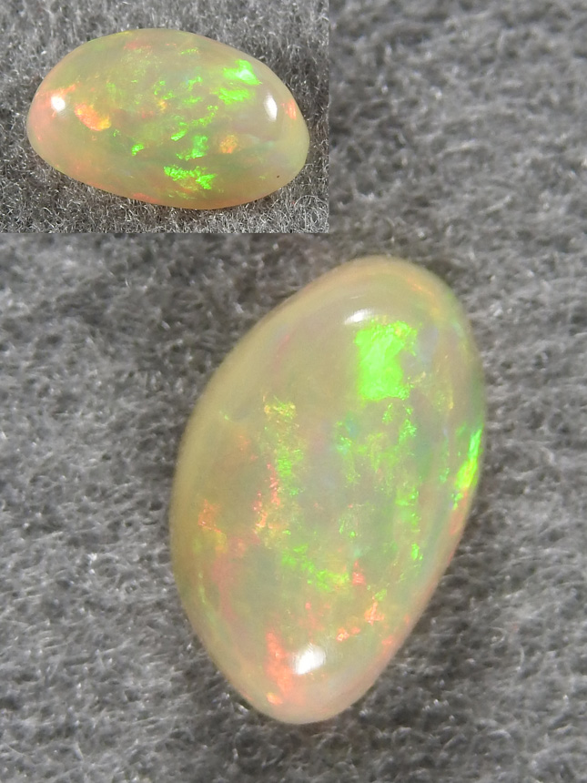 Fire Opal 1736 : Little Jelly bean of Ethiopian Opal I got in a parcel from Steve at VillageSmithy.