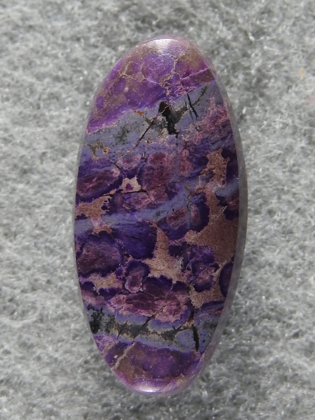 Sugilite 1819 : A nice Ellipse of Sugilite.