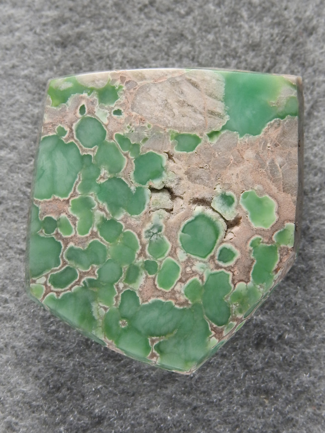 Varasite 1838 : A nice large cab of Varascite.
