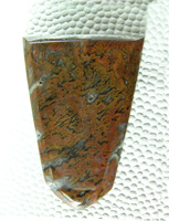 Cady Mtns Agate 579:  Geometric badge of ribbon Jasper from the South Cady Mtns.