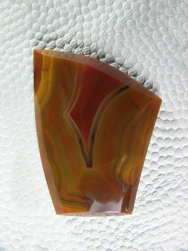 Traded Condor Agate 639  :  Although froma  distance it looks sort of monotone, this stone has very nice bands and subtle color changes.