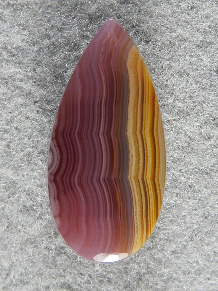 Coyamito Agate 1469 : Gemmy Coyamito Banded teardrop here.  I cut many stones out of this material and every one was just beautiful.