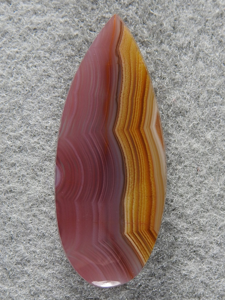 Coyamito Agate 1470 : Gemmy Coyamito Banded teardrop here.  I cut many stones out of this material and every one was just beautiful.