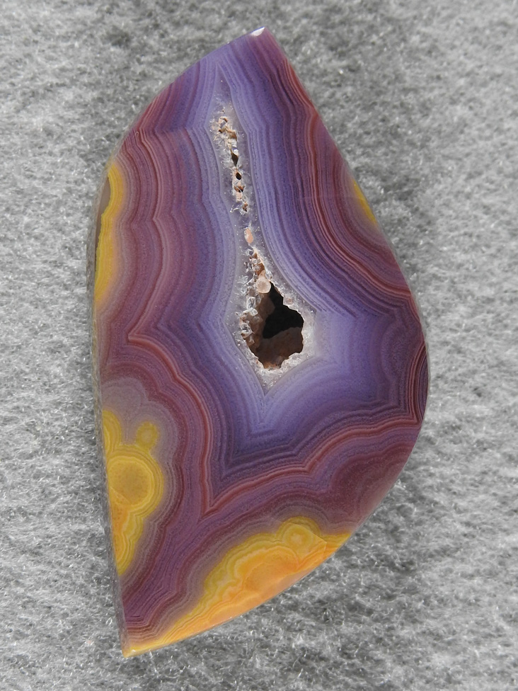 Coyamito Agate 1477 : Salivating yet?  A high Purple and neon Yellow!!  This material doesn't come around very often.  A collector cab for color alone.