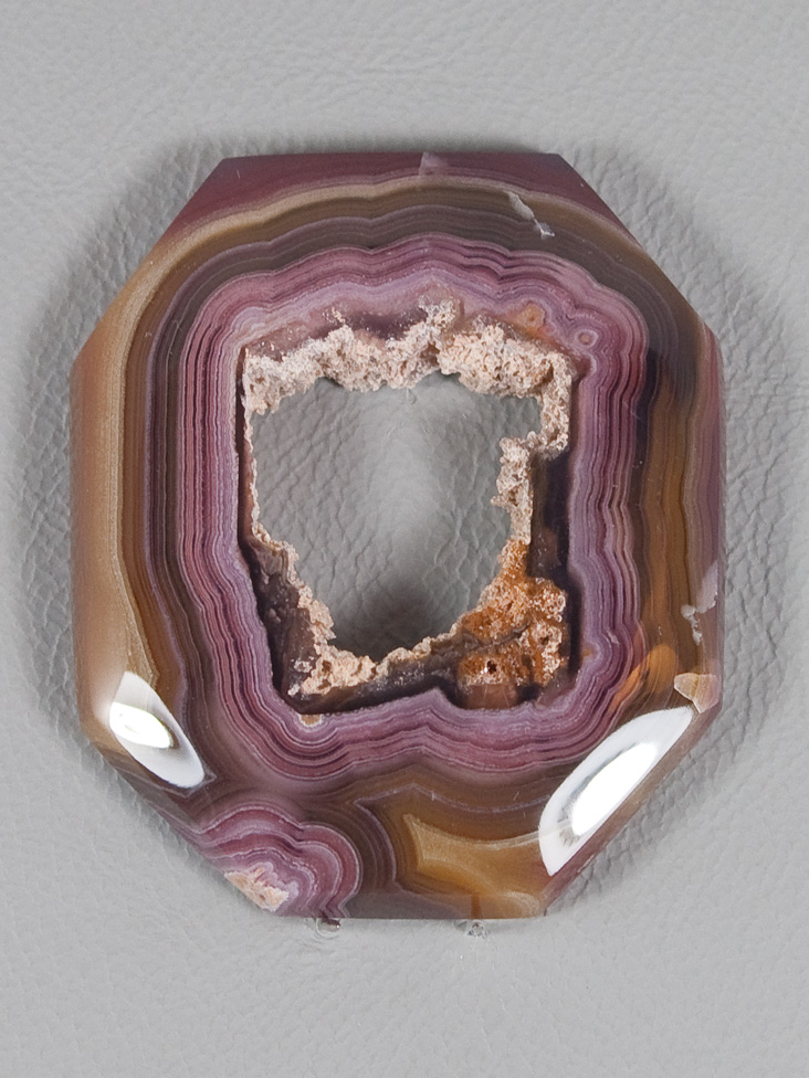 Traded Coyamito Agate 299T  :  description