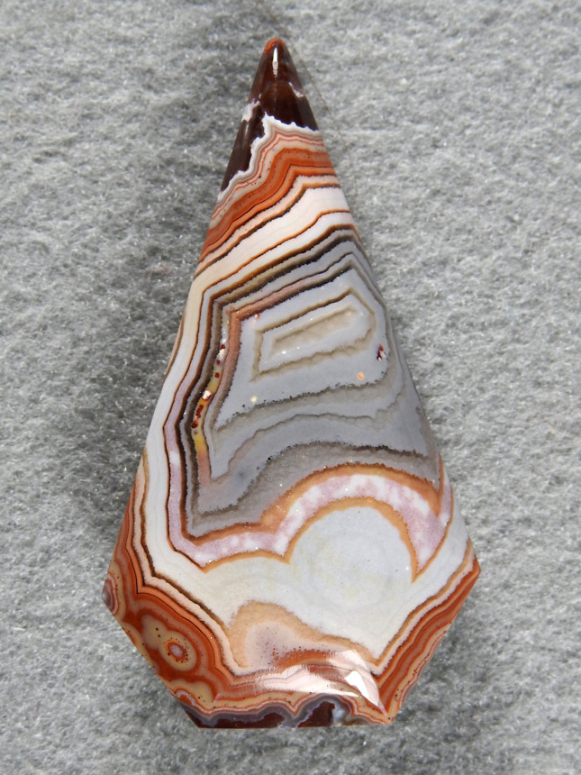 Dryhead Agate 431  :  I haven't cut too many Dryheads with the Grays.  A very pleasing pattern in this stone.