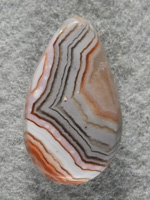 Dryhead Agate 1714 : Love the greys in Dryhead but not very common. Orange, White, Pink and Greys.