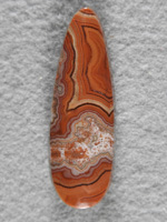 Dryhead Agate 1715 : Elongated Tear drop in the more std colors for Dryhead.