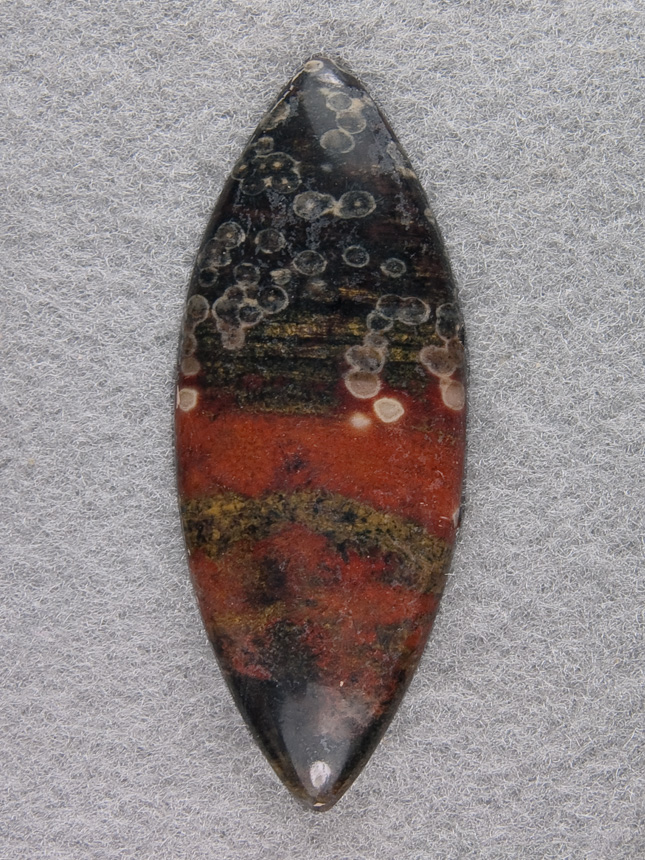 Guadalupe Jasper 1273  :  Red and Green what a combo in rare colors.