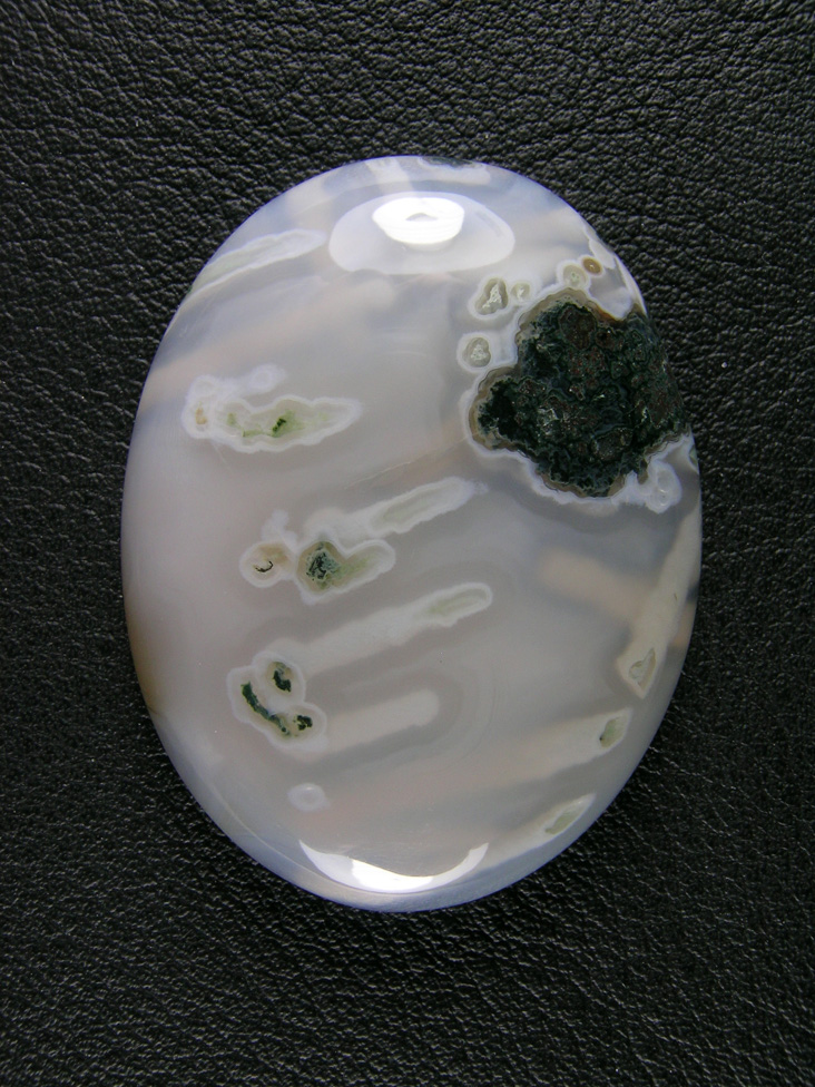 Horse Canyon Tube Agate 789  :  Beautiful straight White Opal tubes with Moss centers.