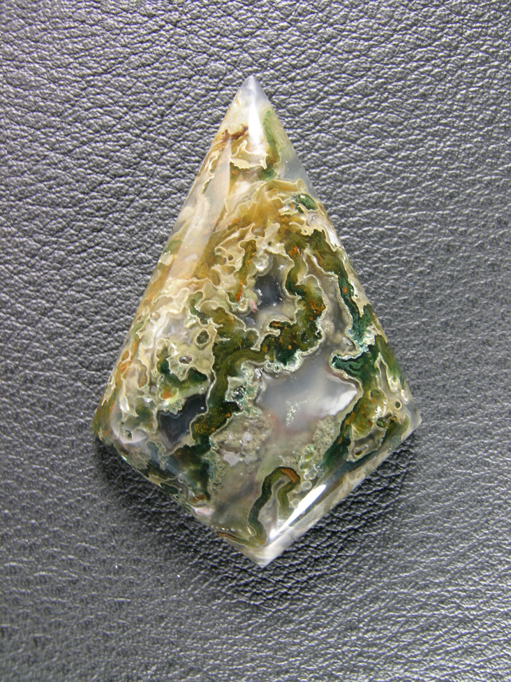 Horse Canyon Moss Agate 712  :  This cab of Green and Gold Tube Moss was from a piece of rough I picked up on my very first time into Horse Canyon.