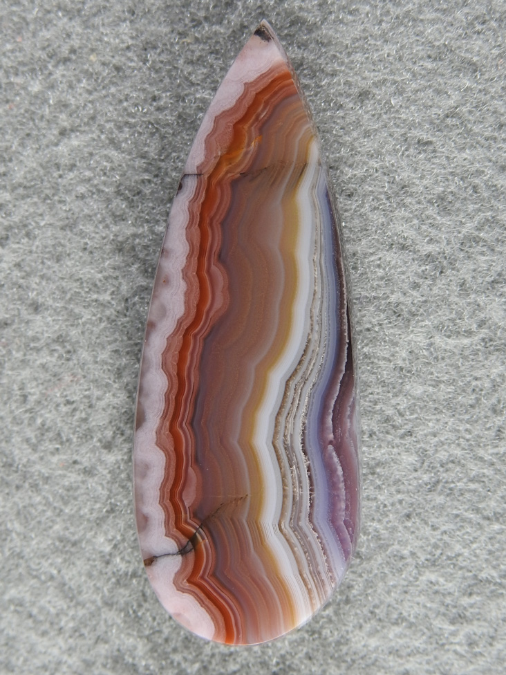 Laguna Agate 1483 : I cut this stone to follow the bands.  The colors are perfect  and love the clear center band.