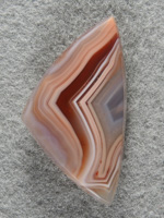 Laguna Agate 1484 : Crisp lines and pastel colors highlight this Laguna.