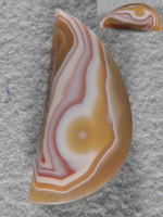 Laguna Agate 1504 : A tall cab With some bright banding. Inset photo to show height.