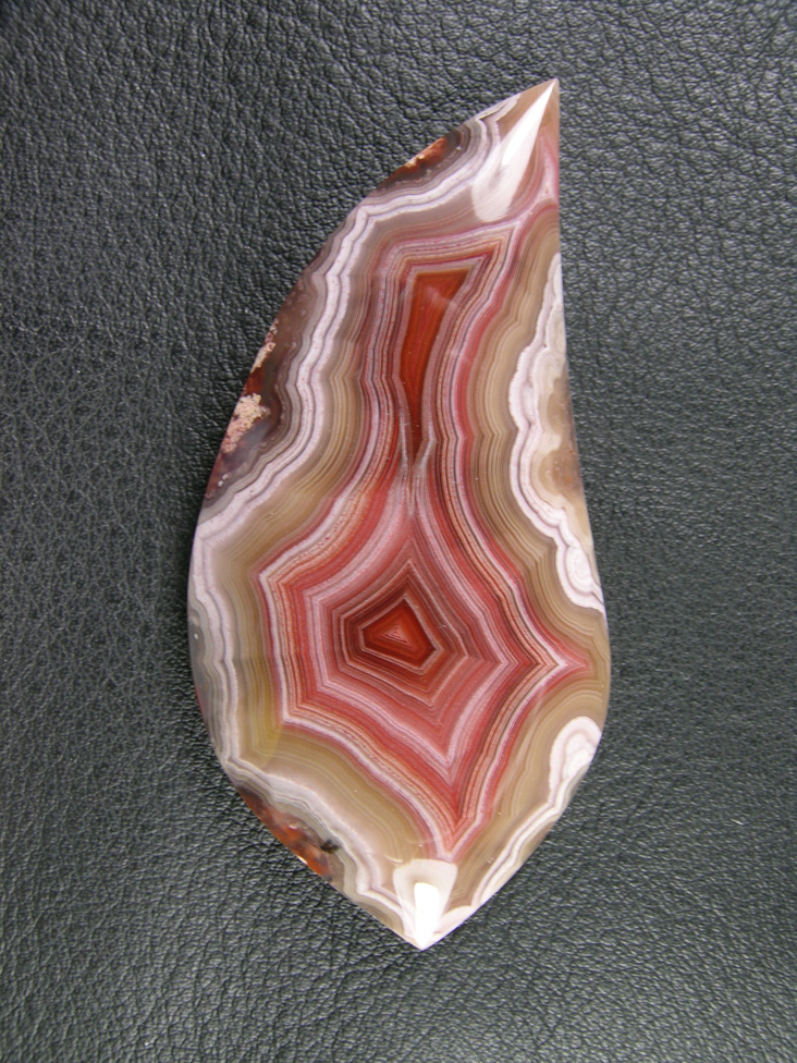 Traded Laguna Agate 104T  :  Another of the Tan Red combo.  This was the best of the cuts.  What a great pattern and color combo.