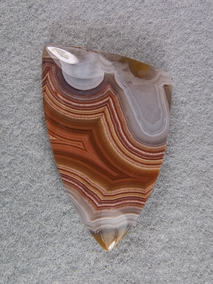 Traded Laguna Agate 88T  :  description