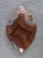 Traded Laguna Agate 78T  :  description
