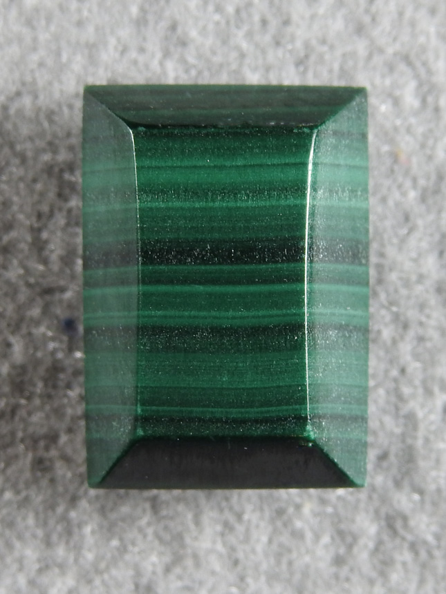 Malachite 1662 : A small rectangle of banded Malachite.