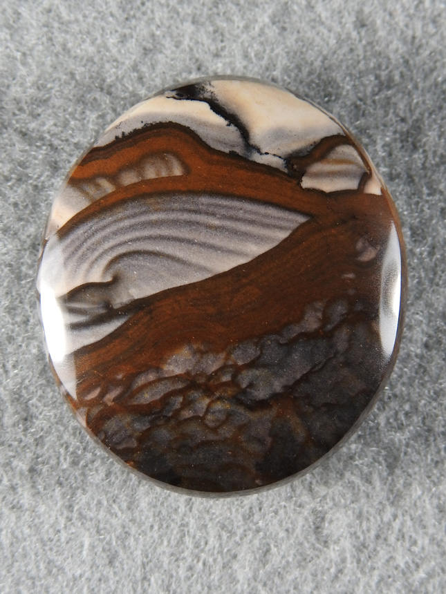 Biggs Jasper 1748 : Gemmy oval of very nice Biggs with some heavy Bands to contrast.
