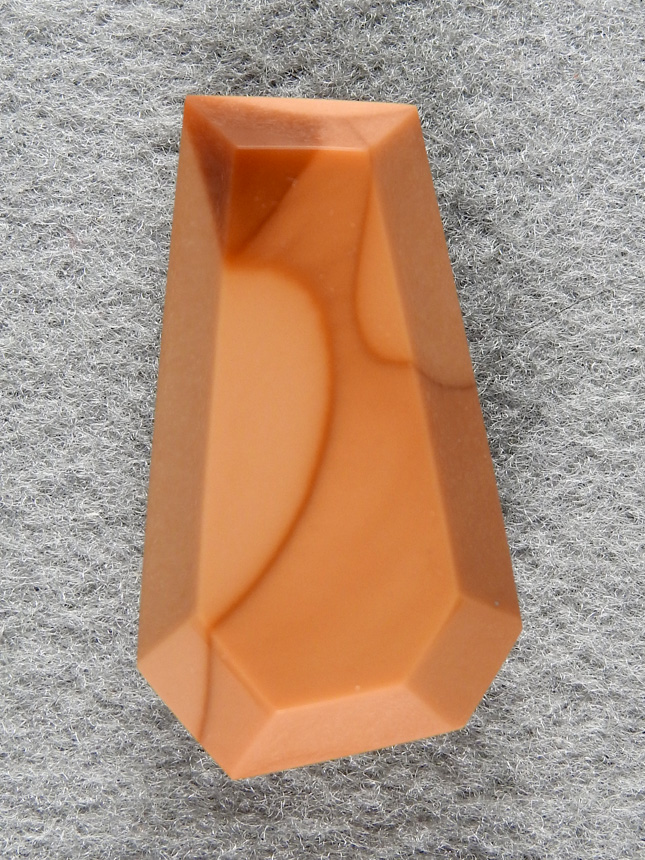 Bruneau Jasper 893  :  Contrasting patterns to shape do well in this geometric Bruneau Jasper.