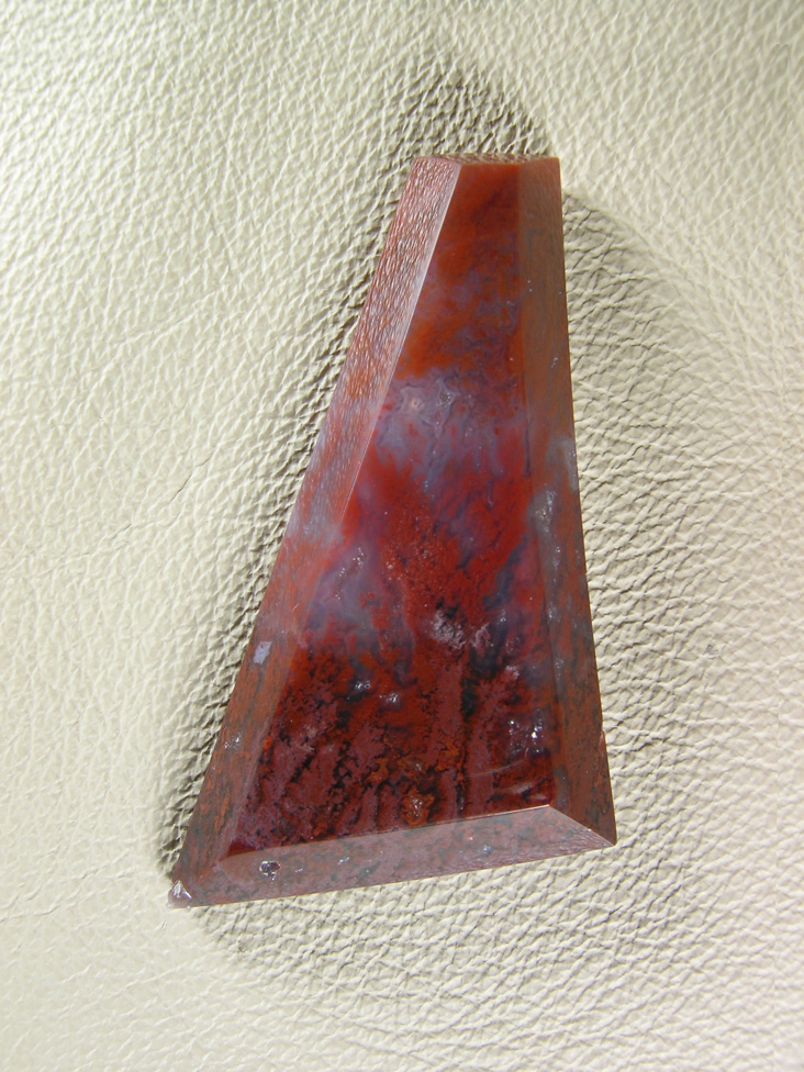 Coronary Plume Agate 662  :  Very nice cab with good plumes ad distinct color changes.