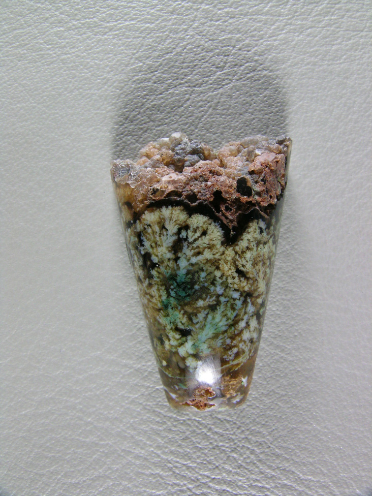 Horse Canyon Plume 725  :  I wanted to keep the rough bubbly surface of the plume on the top of this cab and boy did it work out well.  It litereally looks like a bouquet of flowers