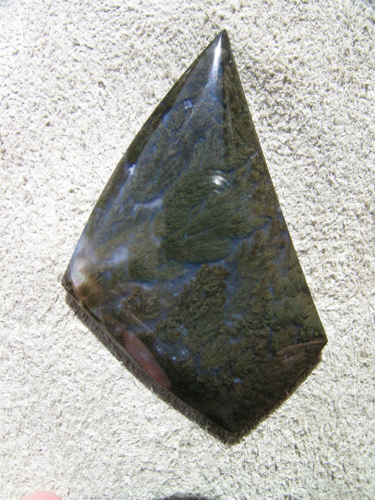 Plume Agate 532  :  A dark Agate with plumes covering most of it.  Very pretty stone.